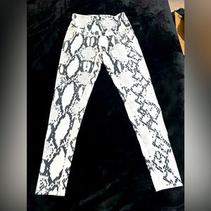 New Workout Leggings - Snake Print - Size L